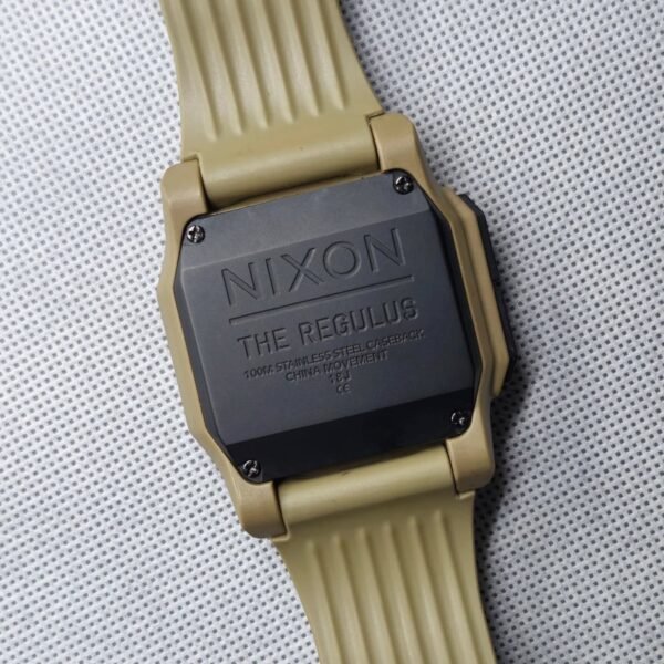 NIXON REGULUS – All Sand