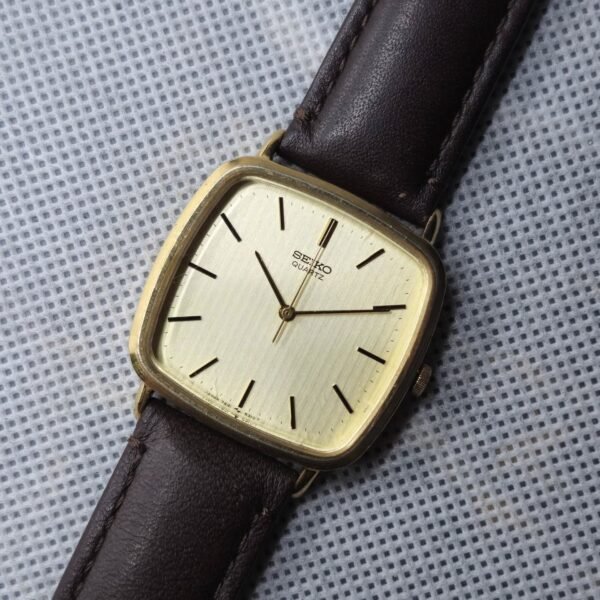 Vintage SEIKO Tapestry TV Dial