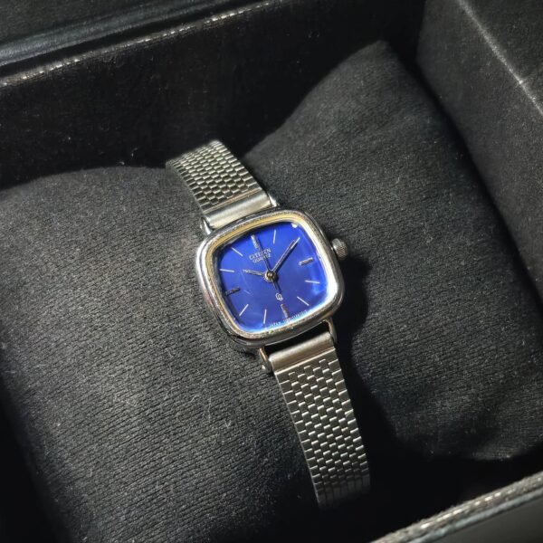 Citizen Quartz Tank – (Female)