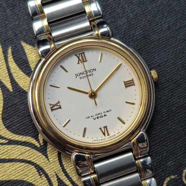 Citizen Junction Square Vega