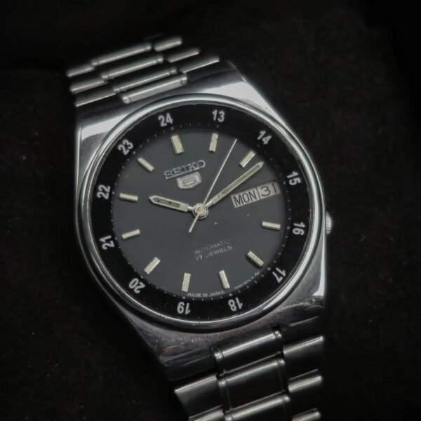 587523872_17876802096441519_8302883163423542077_n Seiko 5 Automatic - Railway Dial